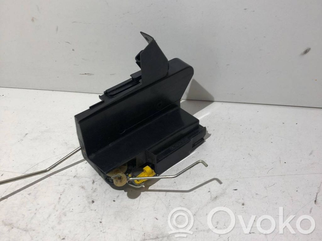 Dacia Dokker Etuoven lukko 