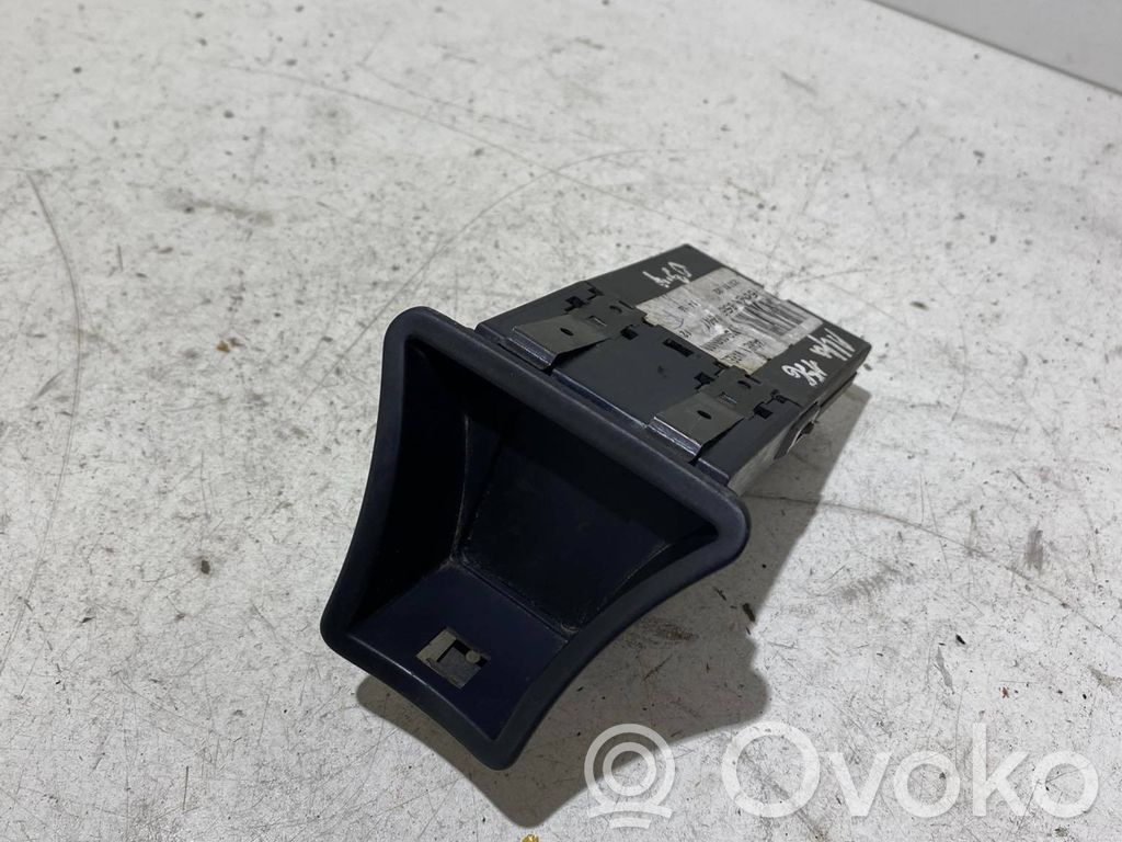 Alfa Romeo 156 Screen/display/small screen 
