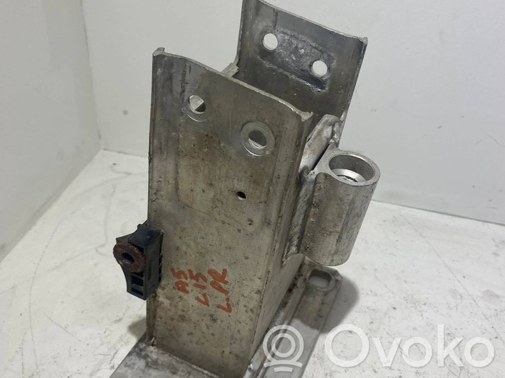 Audi A5 8T 8F Belka zderzaka przedniego 
