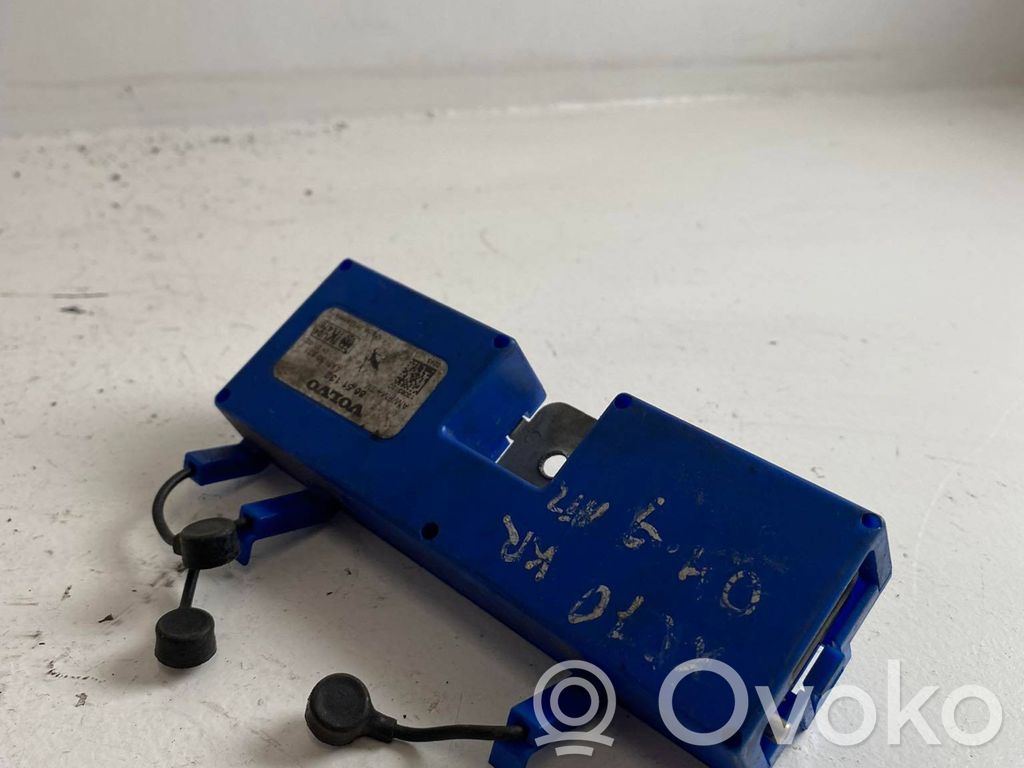 Volvo V70 Antenna control unit 