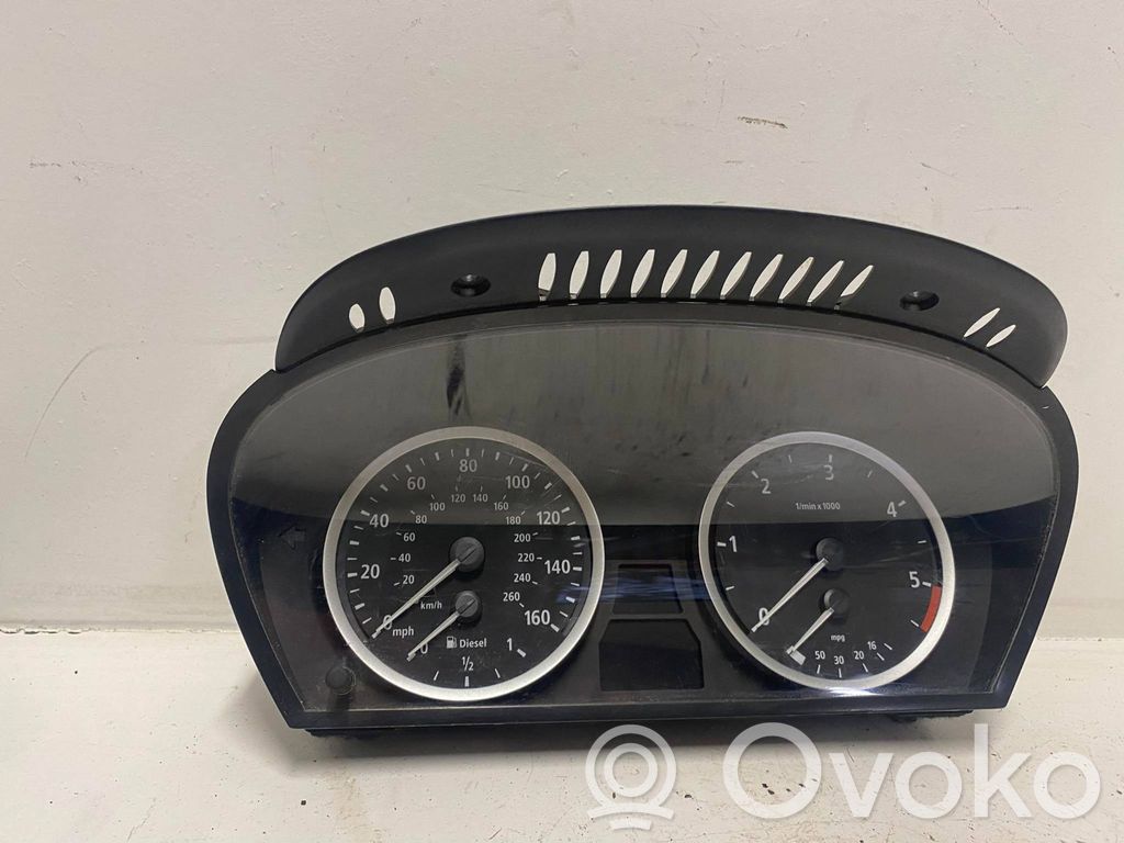 BMW 5 E60 E61 Spidometras (prietaisų skydelis) 