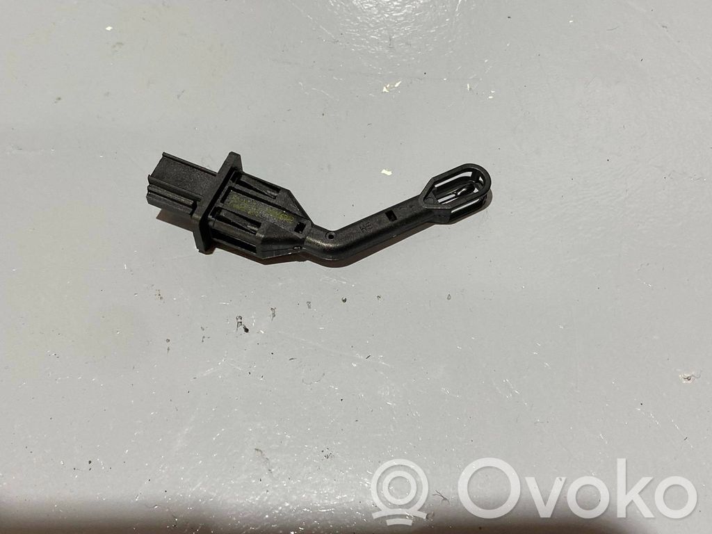 Interior temperature sensor   L0902AX3,108395982