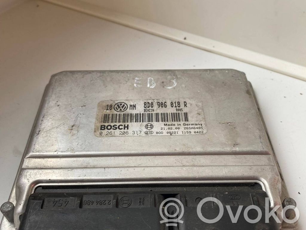 Volkswagen PASSAT B5 Engine control unit/module 