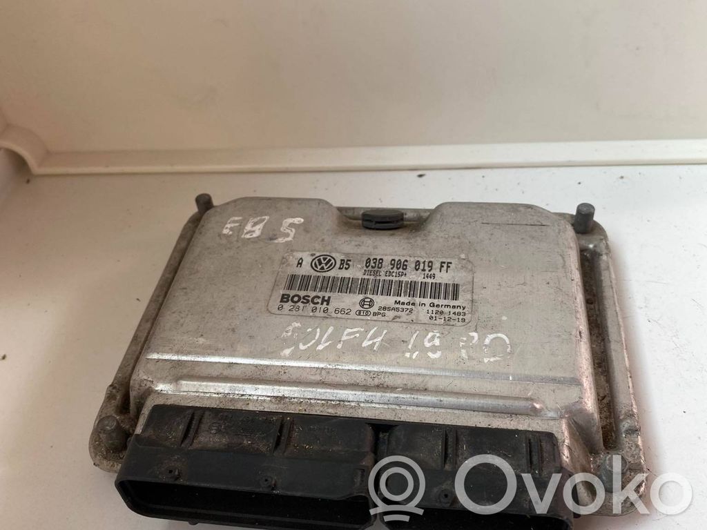 Volkswagen Golf IV Engine control unit/module 