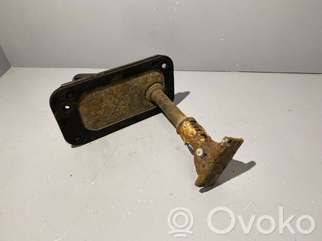 Volvo XC90 Spare wheel mounting bracket 