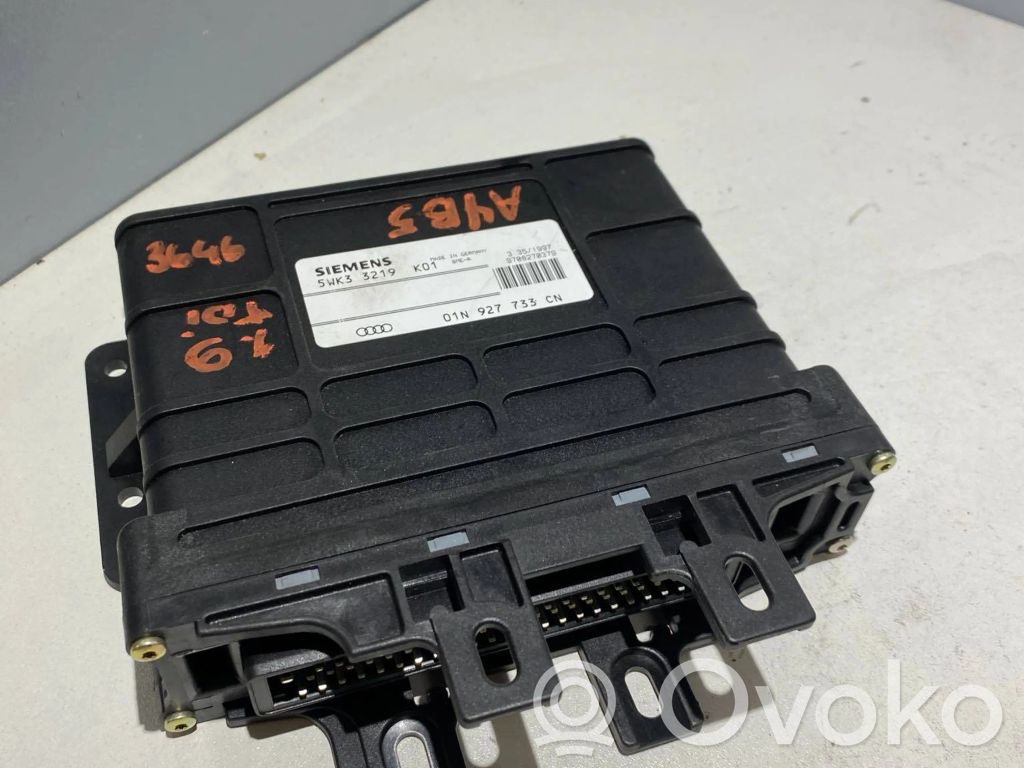 Audi A4 S4 B5 8D Gearbox control unit/module 