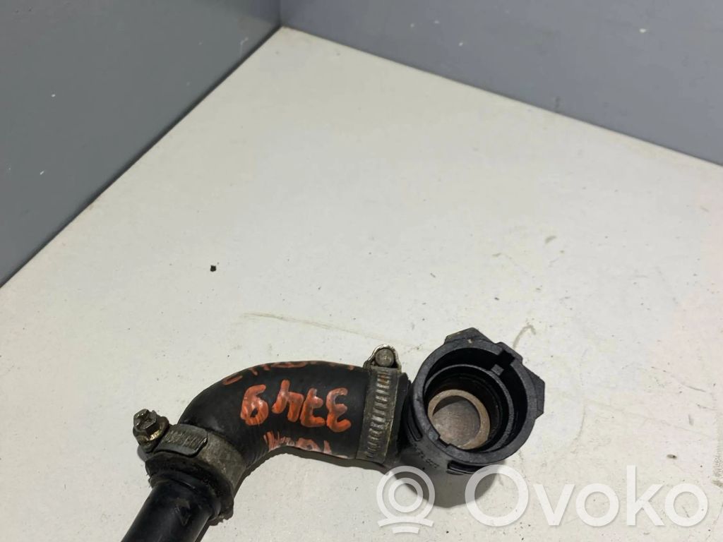 BMW 6 E63 E64 Engine coolant pipe/hose 