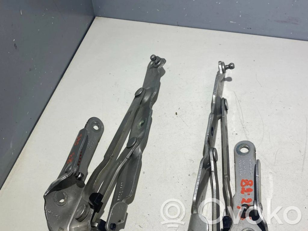 Volvo S80 Tailgate/trunk/boot hinge 