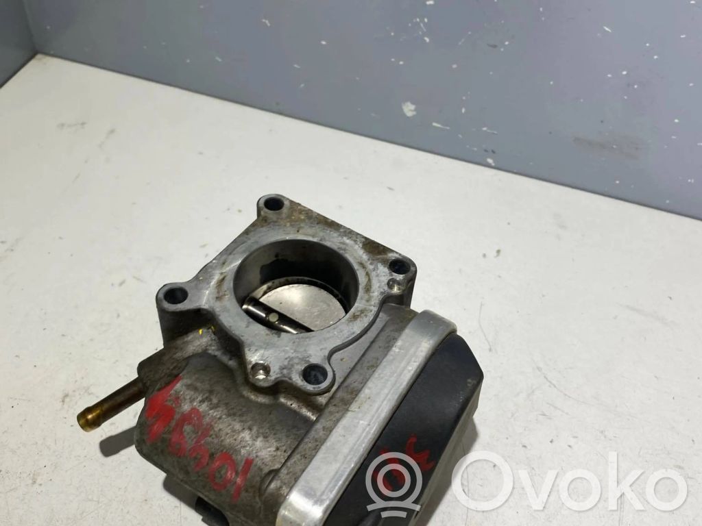 Volkswagen Golf IV Throttle valve 