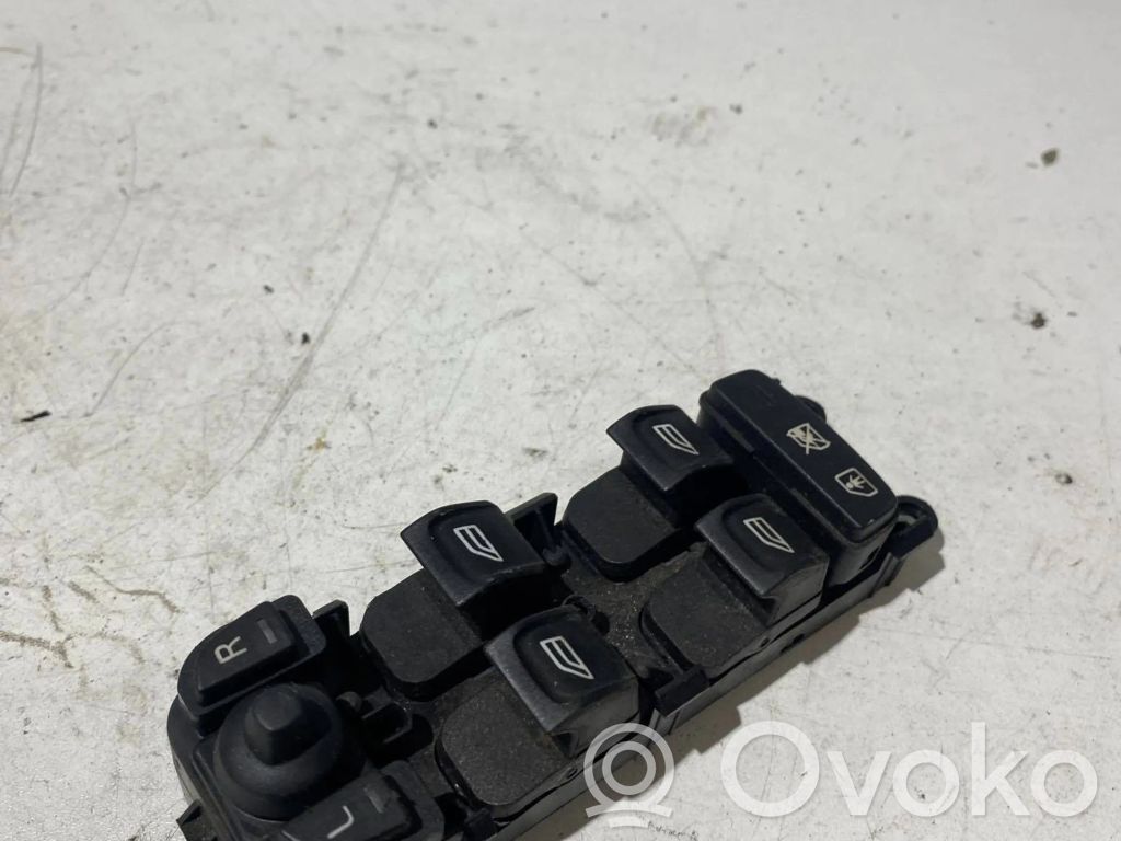 Volvo XC70 Electric window control switch 