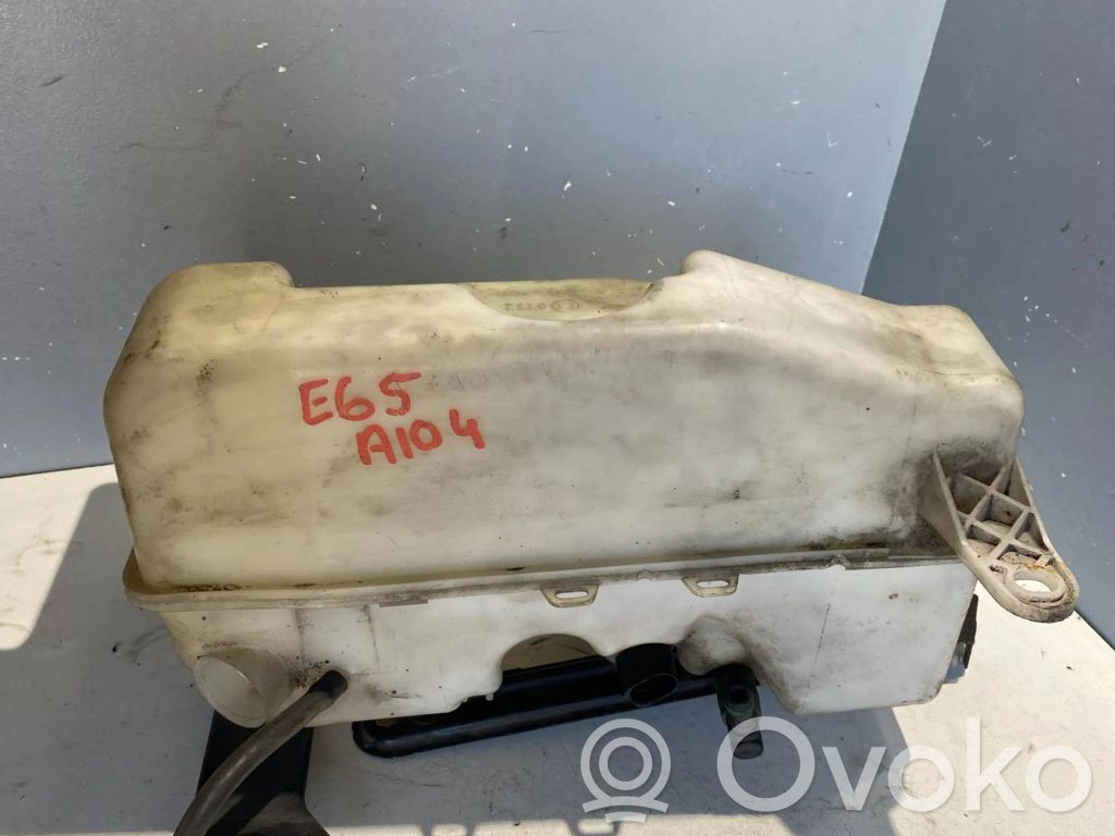 BMW 7 E65 E66 Zbiornik płynu do spryskiwaczy szyby przedniej / czołowej 