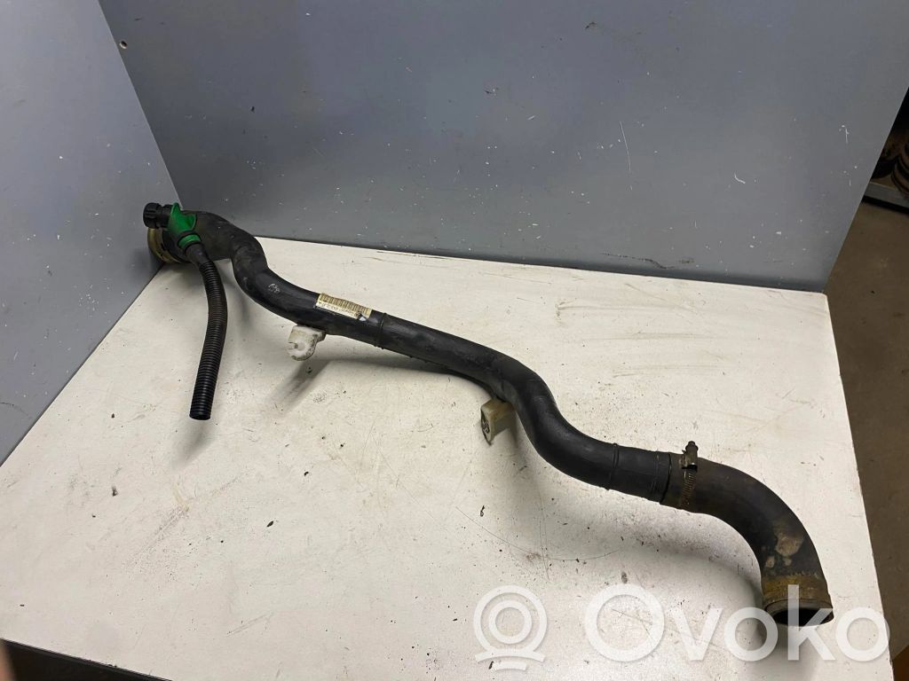 BMW 1 E81 E87 Einfüllstutzen Kraftstofftank 