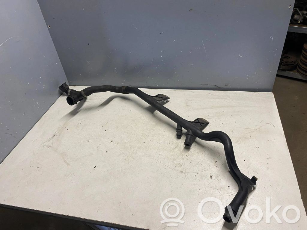BMW 1 E81 E87 Engine coolant pipe/hose 