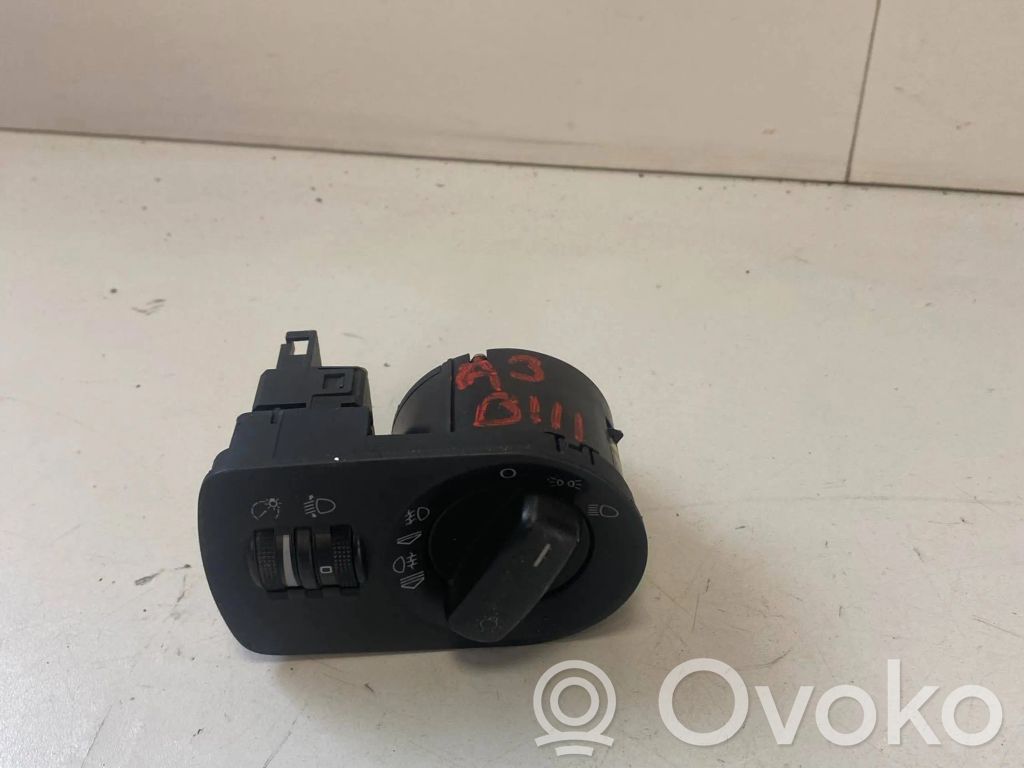 Audi A3 S3 8P Light switch 