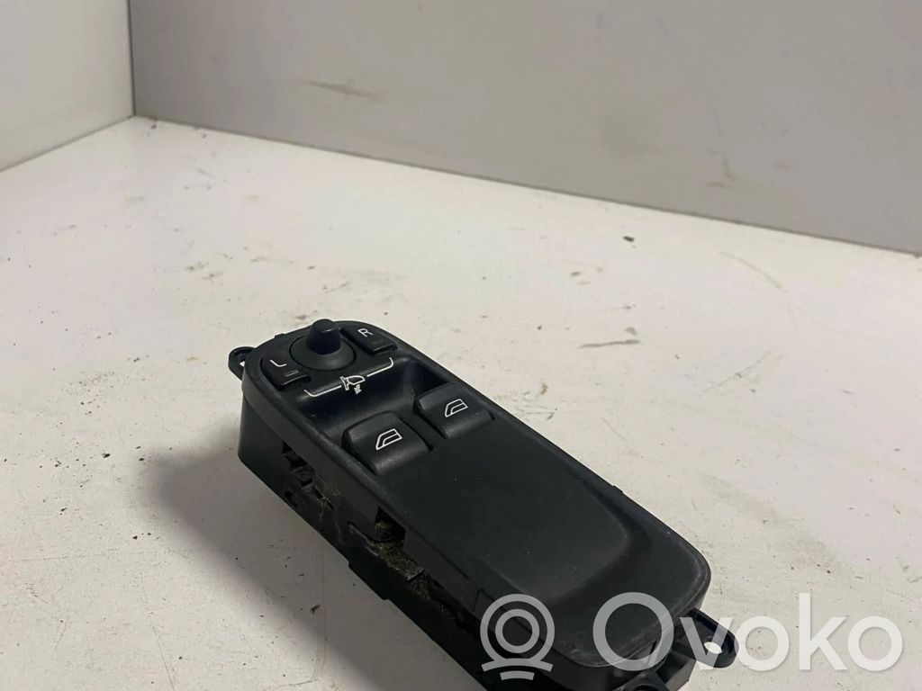 Volvo C30 Electric window control switch 