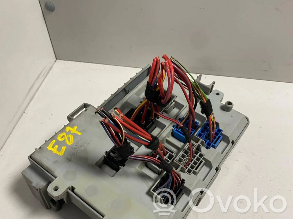 BMW 1 E81 E87 Fuse module 