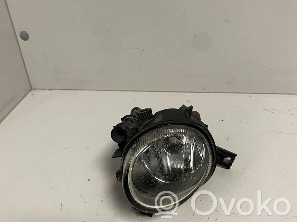 Audi A4 S4 B7 8E 8H Etusumuvalo 