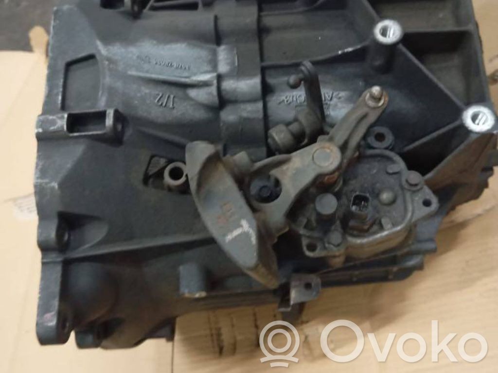 Volvo V50 Manualna 5-biegowa skrzynia biegów 