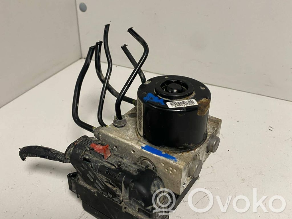 Skoda Octavia Mk2 (1Z) ABS Pump 