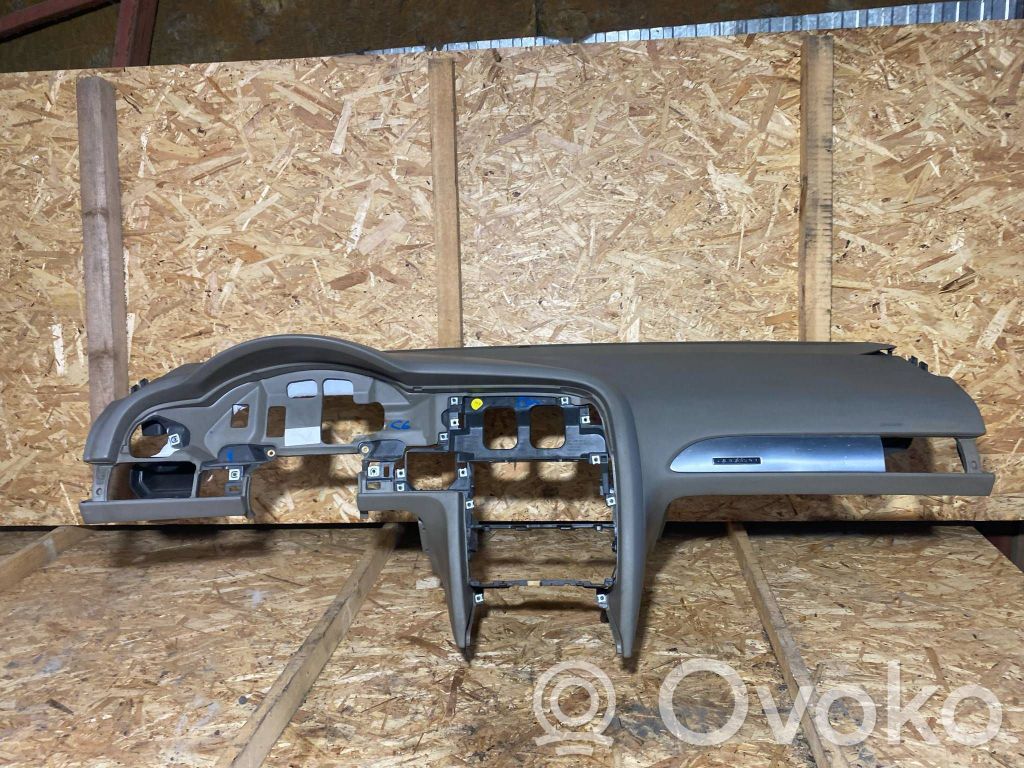 Audi A6 S6 C6 4F Dashboard 