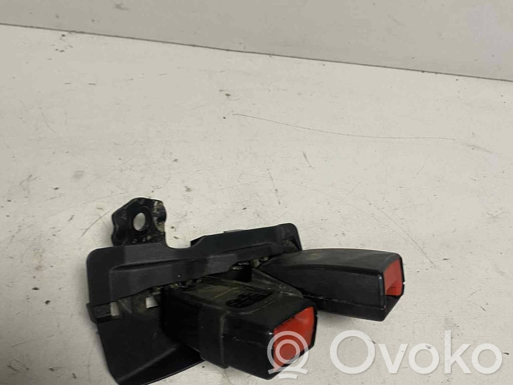Audi A4 S4 B8 8K Klamra tylnego pasa bezpieczeństwa 