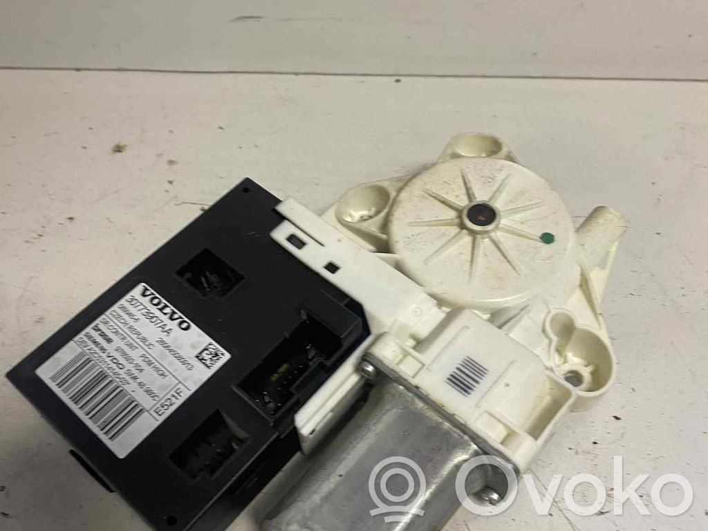 Volvo V50 Silnik regulatora szyby drzwi przednich 