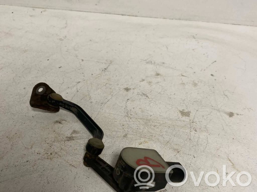 Audi A6 S6 C6 4F Czujnik poziomowania zawieszenia tylny 