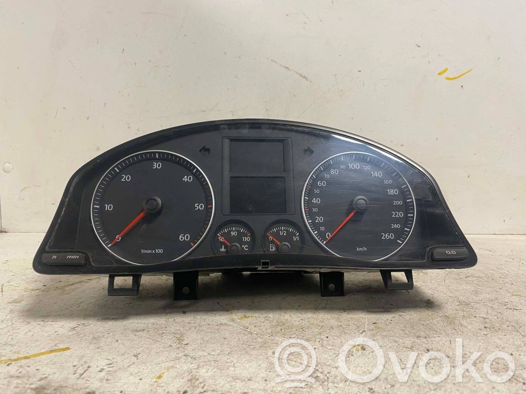 Volkswagen Golf V Spidometras (prietaisų skydelis) 