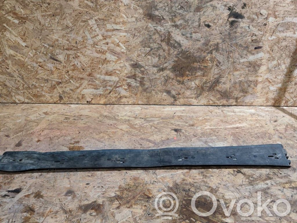 Volvo XC90 Center/middle under tray cover 