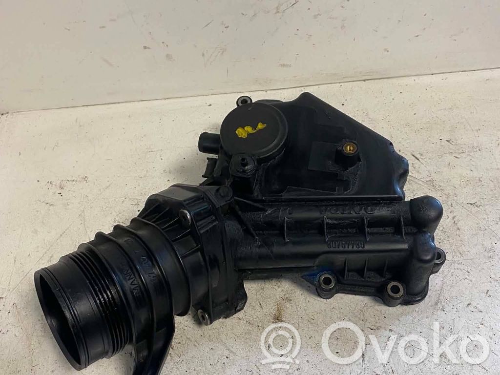 Volvo XC60 Mocowanie / uchwyt filtra oleju 