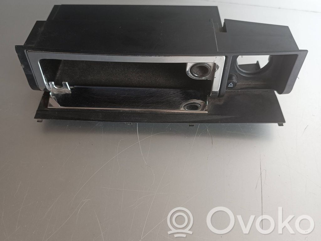 Aschenbecher   4E0857951C