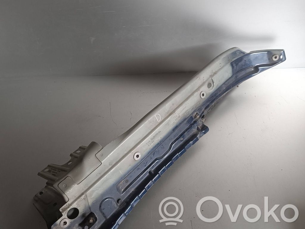 Audi Q7 4L Halterung Kotflügel 