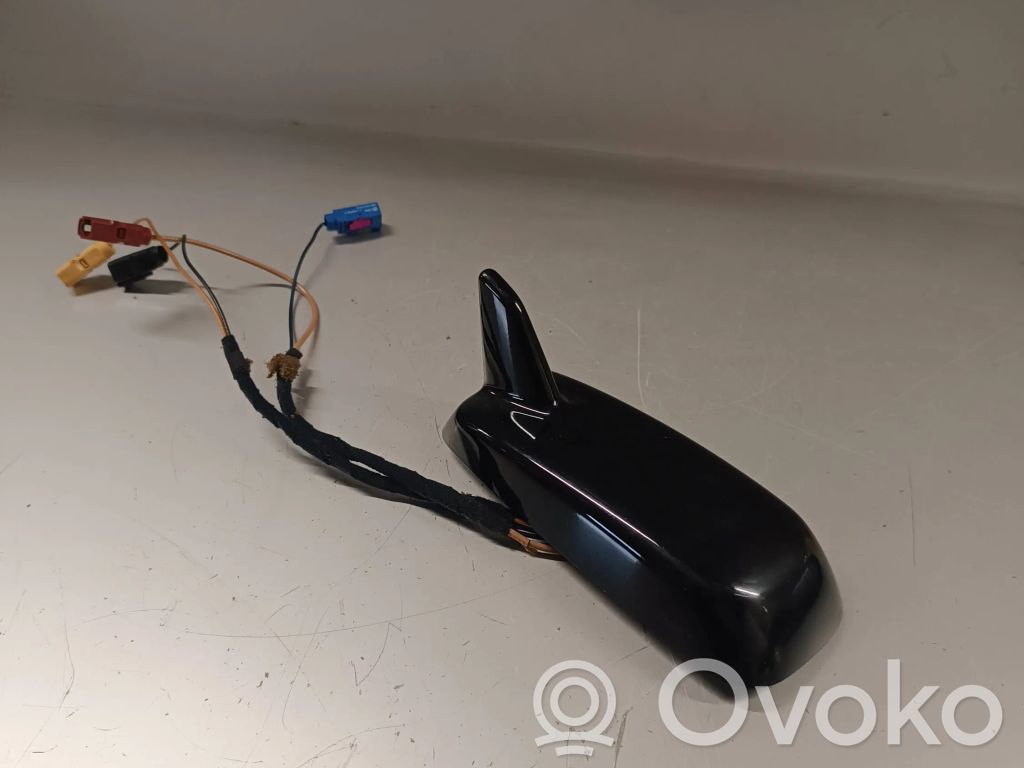 Audi A8 S8 D3 4E GPS-pystyantenni 