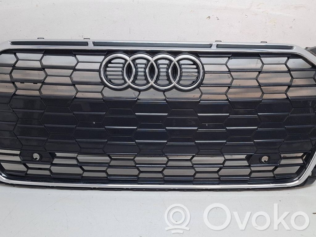 Audi A5 Front bumper upper radiator grill 