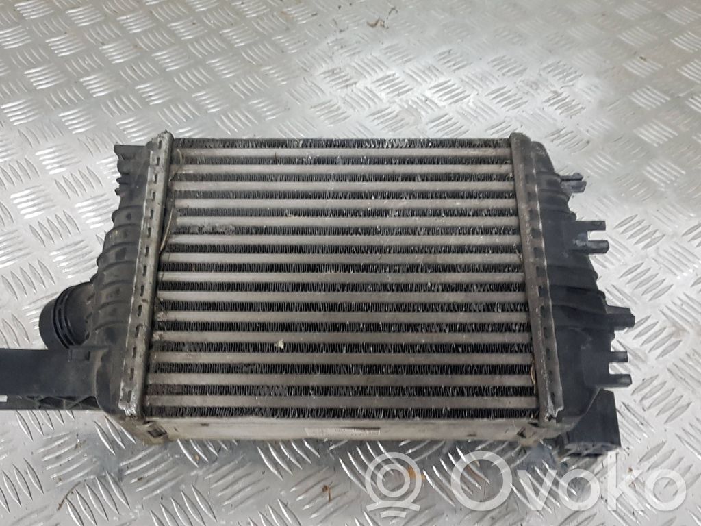 Renault Clio IV Interkūlerio radiatorius 