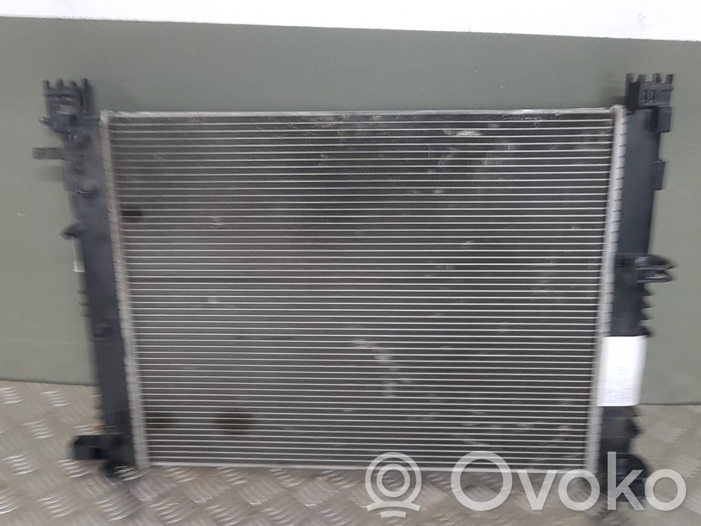 Dacia Sandero Coolant radiator 