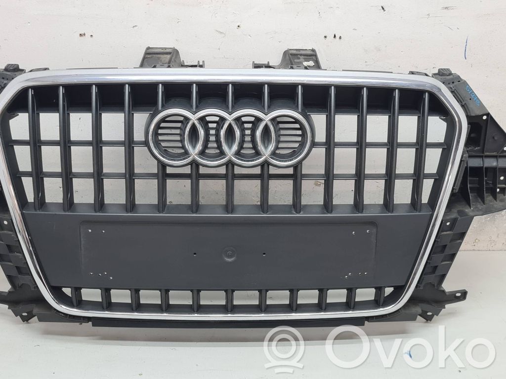 Audi Q3 8U Etusäleikkö 