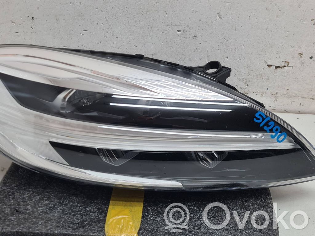 Volvo V40 Phare frontale 