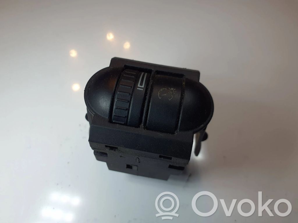 Volkswagen Golf V Interruptor de control del panel de luces 