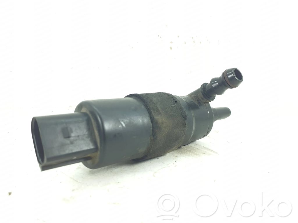 Audi A6 S6 C6 4F Pompa spryskiwacza lampy przedniej 