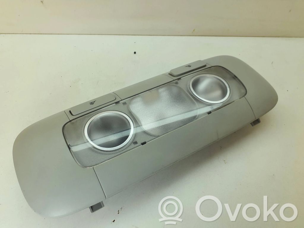 Volkswagen Golf Plus Lampka podsufitki tylna 