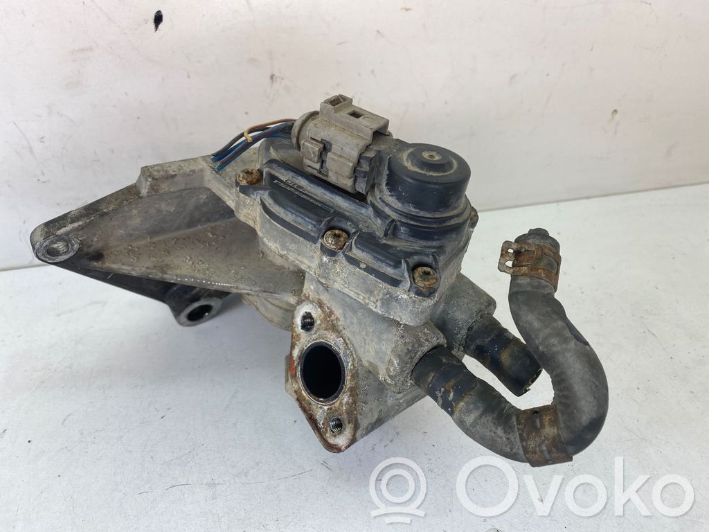Volkswagen PASSAT B6 Válvula EGR 