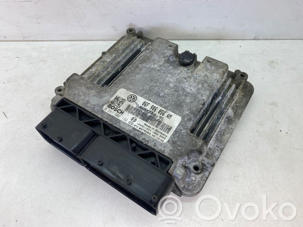 Volkswagen PASSAT B6 Engine control unit/module 