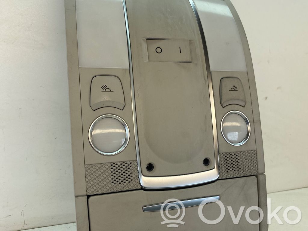 Audi A6 S6 C6 4F Éclairage lumière plafonnier avant 