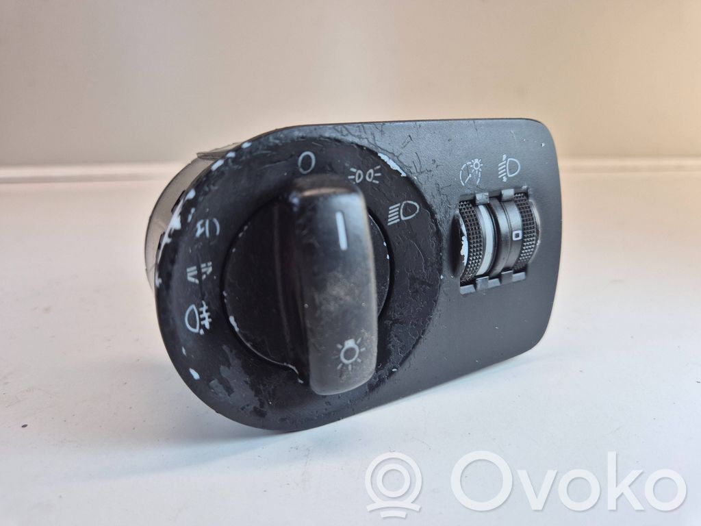 Audi A3 S3 8P Light switch 