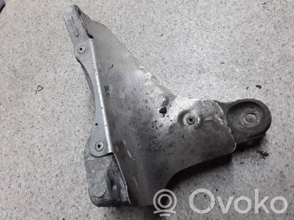 BMW M3 Engine mounting bracket 