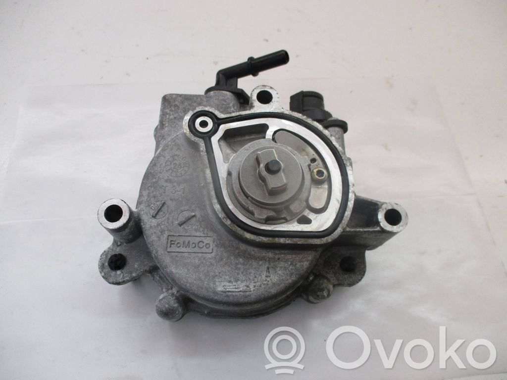 Ford Focus Vacuum pump 