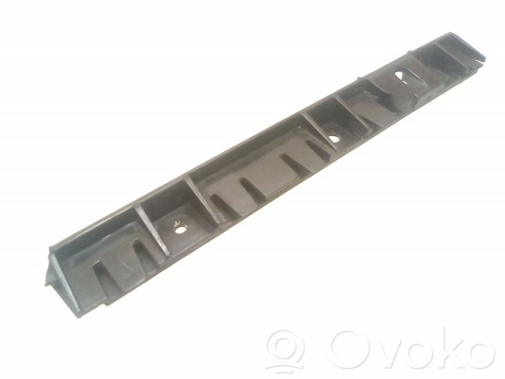 Fender mounting bracket   7118159