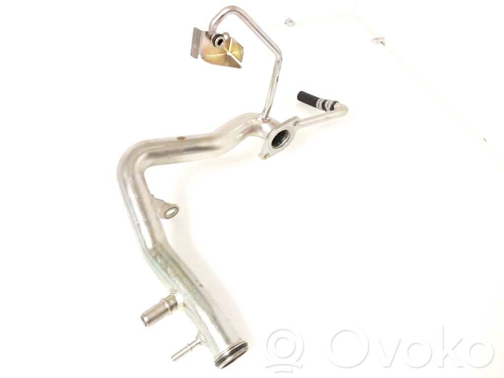 Volvo XC90 Engine coolant pipe/hose 