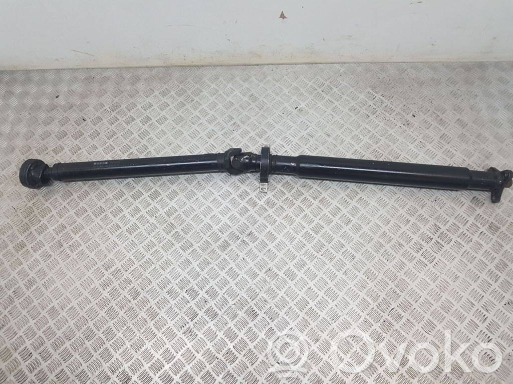 BMW 5 E60 E61 Kardanas komplekte 